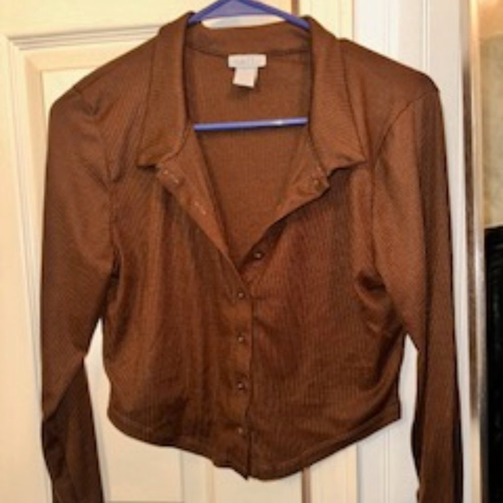Women's large Rue21 collared crop